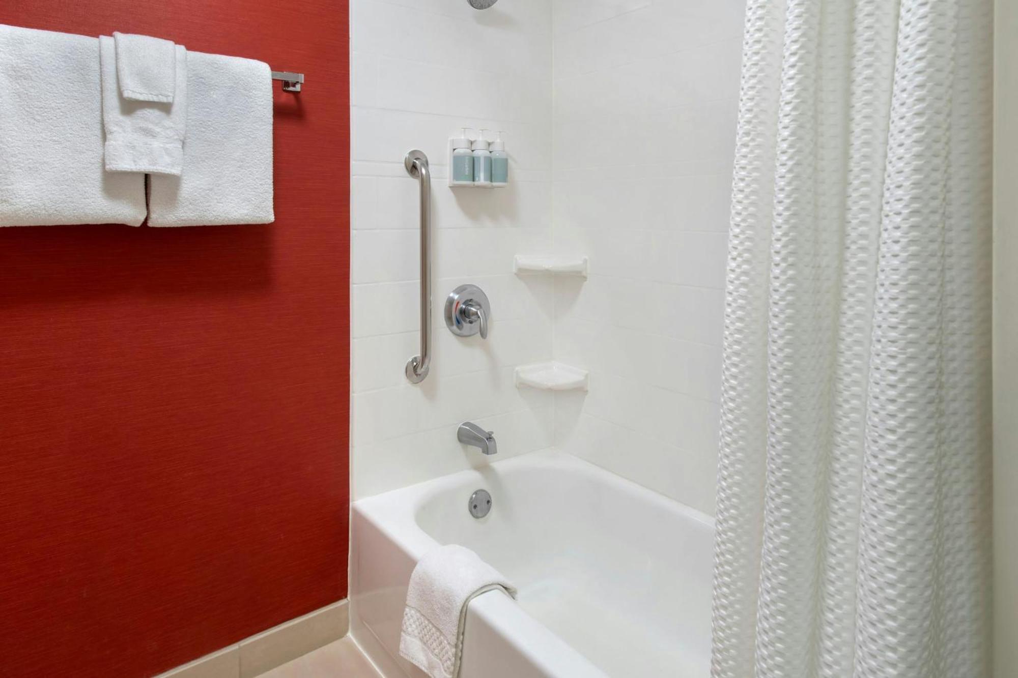 Hotel Courtyard By Marriott Mt. Laurel à Mount Laurel Extérieur photo